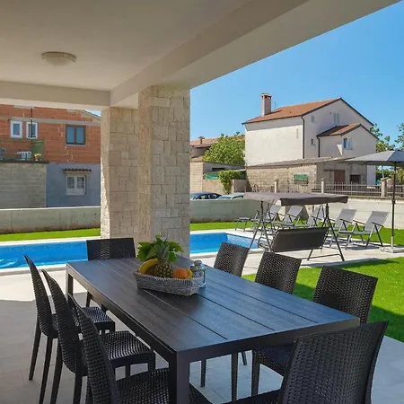 Hébergement de vacances Zirdum Poreč